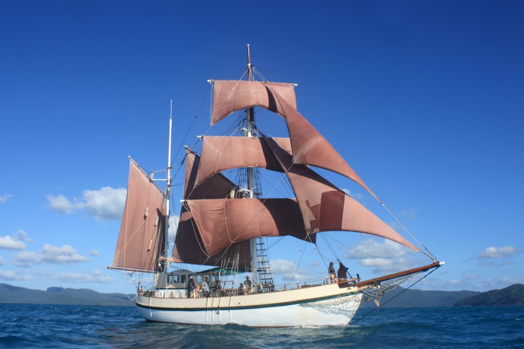 tall ship dinner cruises sydney harbour